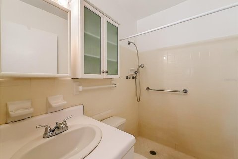 Condo in Seminole, Florida, 2 bedrooms  № 2167461 - photo 20