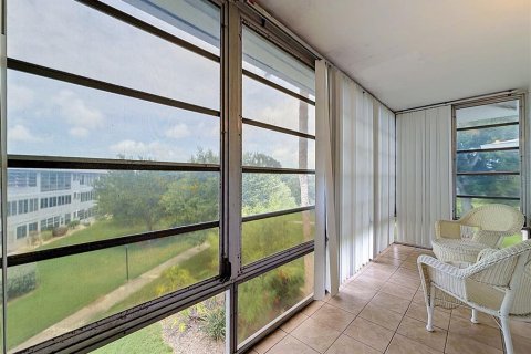 Condo in Seminole, Florida, 2 bedrooms  № 2167461 - photo 26