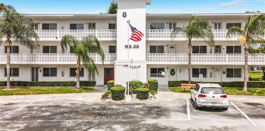 Condo in Seminole, Florida, 2 bedrooms  № 2167461