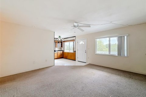 Condo in Seminole, Florida, 2 bedrooms  № 2167461 - photo 6