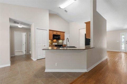 Casa en venta en Palm Coast, Florida, 4 dormitorios, 199.65 m2 № 1909837 - foto 12