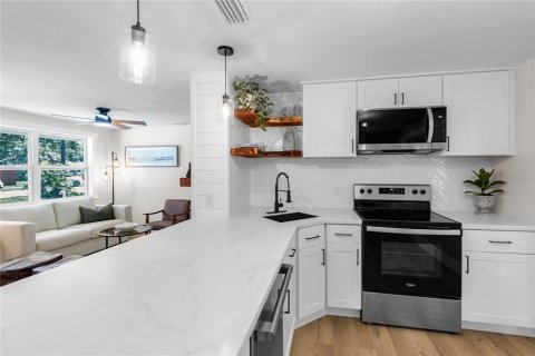 Casa en venta en Sarasota, Florida, 3 dormitorios, 89.46 m2 № 1803200 - foto 11