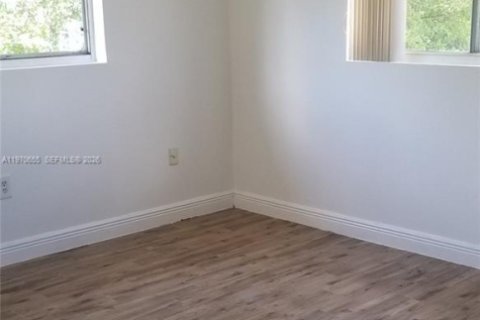 Снять в аренду кондоминиум в Майами, Флорида 1 спальня, 82.5м2, № 2042304 - фото 19