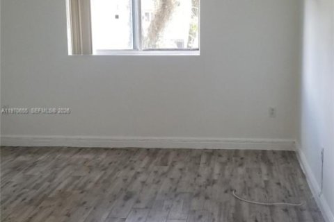 Снять в аренду кондоминиум в Майами, Флорида 1 спальня, 82.5м2, № 2042304 - фото 18