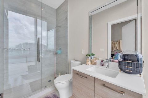 Condominio en alquiler en Aventura, Florida, 6 dormitorios, 575.99 m2 № 1954408 - foto 18