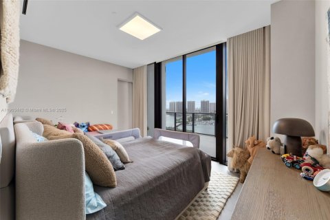 Condominio en alquiler en Aventura, Florida, 6 dormitorios, 575.99 m2 № 1954408 - foto 13