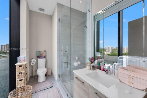 Condominio en alquiler en Aventura, Florida, 6 dormitorios, 575.99 m2 № 1954408 - foto 16