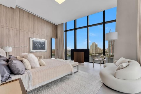 Condominio en alquiler en Aventura, Florida, 6 dormitorios, 575.99 m2 № 1954408 - foto 7