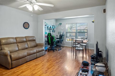 Condo in Orlando, Florida, 2 bedrooms  № 1821118 - photo 12