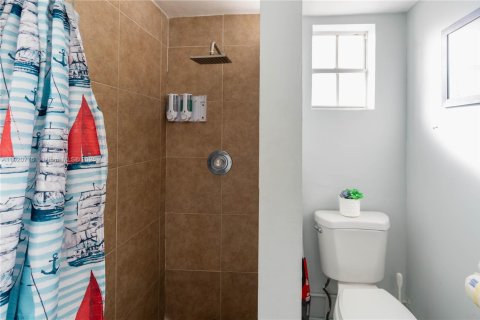 Villa ou maison à vendre à Miami Gardens, Floride: 4 chambres, 124.86 m2 № 1975257 - photo 16