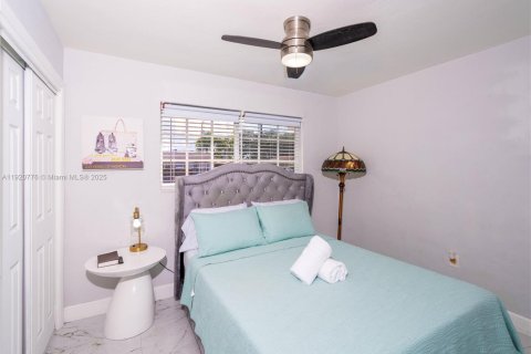 Villa ou maison à vendre à Miami Gardens, Floride: 4 chambres, 124.86 m2 № 1975257 - photo 17