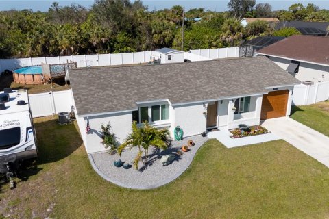 House in Port Charlotte, Florida 3 bedrooms, 86.68 sq.m. № 1524335 - photo 4