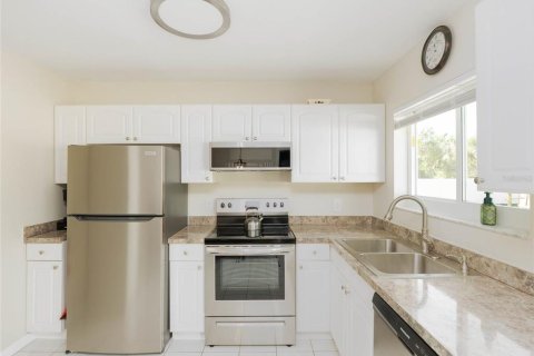 House in Port Charlotte, Florida 3 bedrooms, 86.68 sq.m. № 1524335 - photo 16