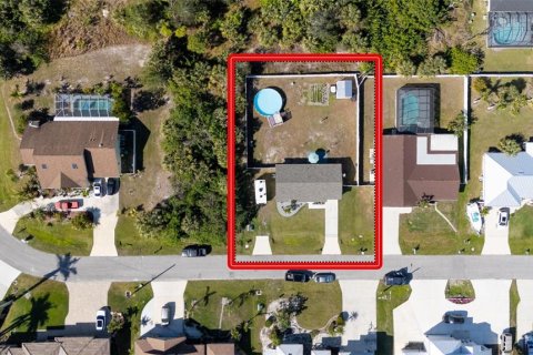 House in Port Charlotte, Florida 3 bedrooms, 86.68 sq.m. № 1524335 - photo 28