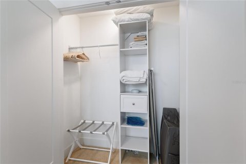 Condo in Sarasota, Florida, 1 bedroom  № 1853875 - photo 25