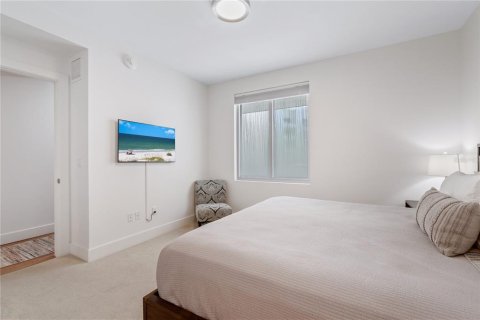 Condo in Sarasota, Florida, 1 bedroom  № 1853875 - photo 23