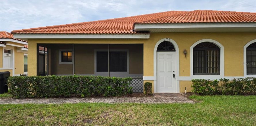 Townhouse in Poinciana, Florida 2 bedrooms, 85.75 sq.m. № 2394105