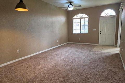 Townhouse in Poinciana, Florida 2 bedrooms, 85.75 sq.m. № 2394105 - photo 4