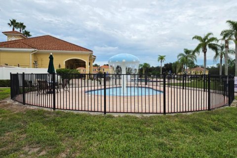 Townhouse in Poinciana, Florida 2 bedrooms, 85.75 sq.m. № 2394105 - photo 23