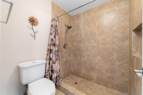 Touwnhouse à vendre à Boca Raton, Floride: 2 chambres, 125.79 m2 № 2387873 - photo 17
