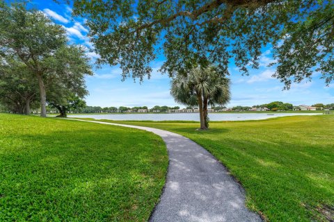 Touwnhouse à vendre à Boca Raton, Floride: 2 chambres, 125.79 m2 № 2387873 - photo 24