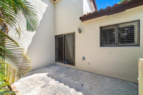 Touwnhouse à vendre à Boca Raton, Floride: 2 chambres, 125.79 m2 № 2387873 - photo 18