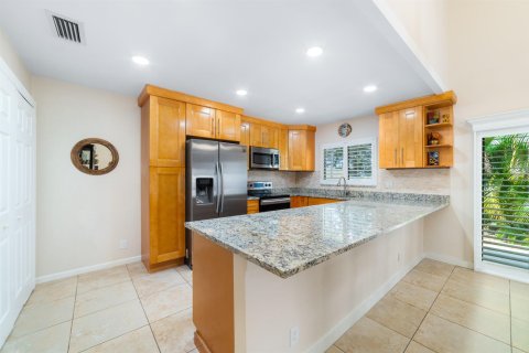 Touwnhouse à vendre à Boca Raton, Floride: 2 chambres, 125.79 m2 № 2387873 - photo 8