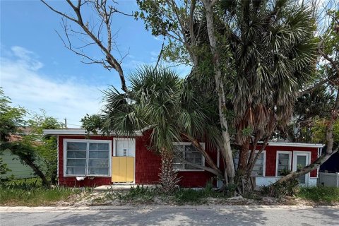 Casa en Treasure Island, Florida 3 dormitorios, 98.1 m2 № 2122452