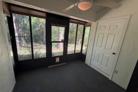 Townhouse in Gainesville, Florida 2 bedrooms, 97.08 sq.m. № 2201577 - photo 17