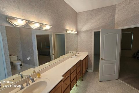 House in Ormond Beach, Florida 4 bedrooms, 271.37 sq.m. № 2230307 - photo 27