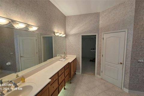 House in Ormond Beach, Florida 4 bedrooms, 271.37 sq.m. № 2230307 - photo 28