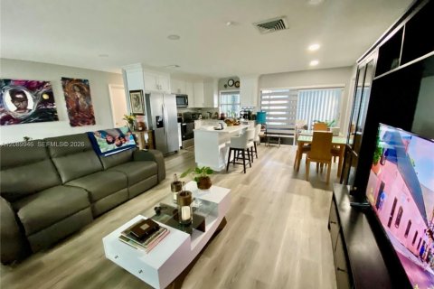 Villa ou maison à vendre à Boynton Beach, Floride: 3 chambres, 122.82 m2 № 2368313 - photo 10