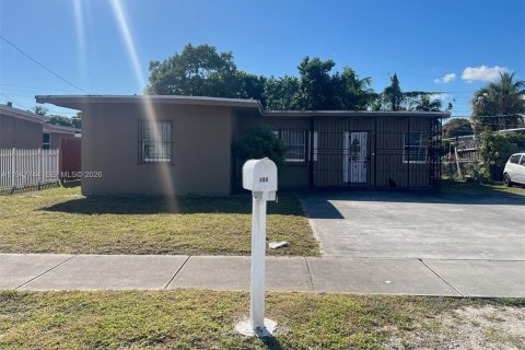 Casa en venta en Miami, Florida, 3 dormitorios, 103.03 m2 № 2003871 - foto 1