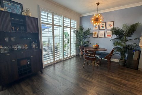 Adosado en venta en Hollywood, Florida, 3 dormitorios, 162.39 m2 № 2030618 - foto 4