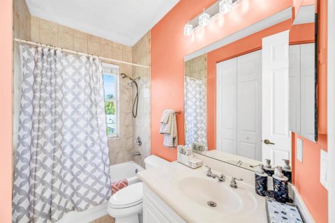 Townhouse in Fort Lauderdale, Florida 3 bedrooms, 174.28 sq.m. № 2428179 - photo 28