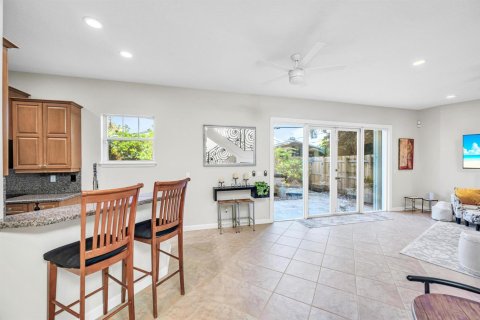Townhouse in Fort Lauderdale, Florida 3 bedrooms, 174.28 sq.m. № 2428179 - photo 8