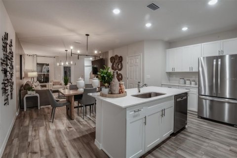 Casa en venta en Dade City, Florida, 3 dormitorios, 159.79 m2 № 2198083 - foto 10
