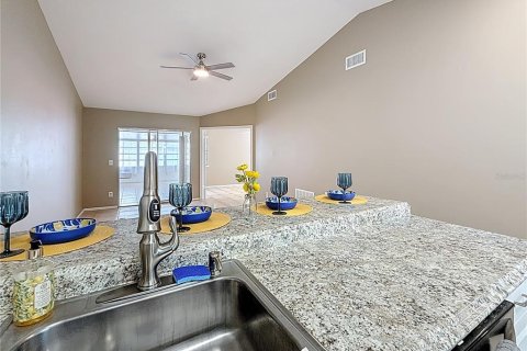 House in Palm Harbor, Florida 3 bedrooms, 88.26 sq.m. № 1826452 - photo 7