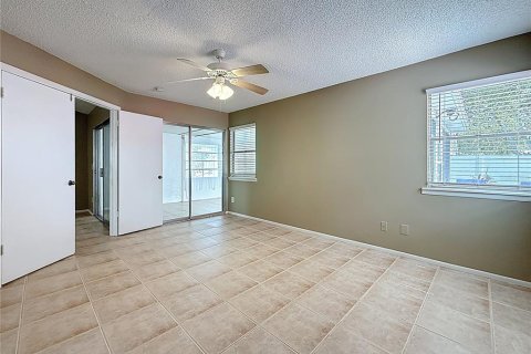 House in Palm Harbor, Florida 3 bedrooms, 88.26 sq.m. № 1826452 - photo 20