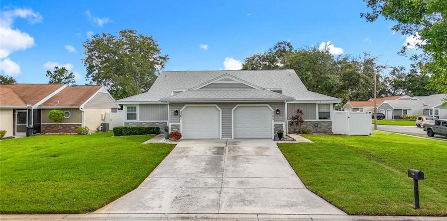 House in Palm Harbor, Florida 3 bedrooms, 88.26 sq.m. № 1826452