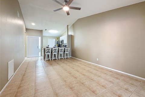 House in Palm Harbor, Florida 3 bedrooms, 88.26 sq.m. № 1826452 - photo 14
