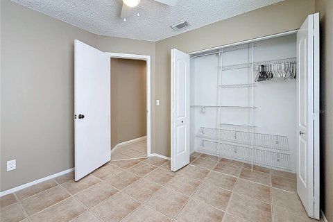 House in Palm Harbor, Florida 3 bedrooms, 88.26 sq.m. № 1826452 - photo 27