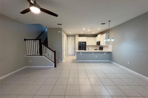 Touwnhouse à louer à Windermere, Floride: 3 chambres, 131.36 m2 № 2437390 - photo 5