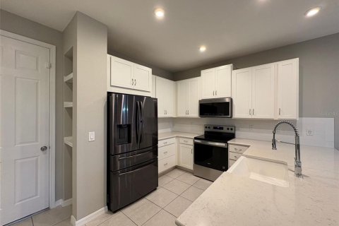 Touwnhouse à louer à Windermere, Floride: 3 chambres, 131.36 m2 № 2437390 - photo 9