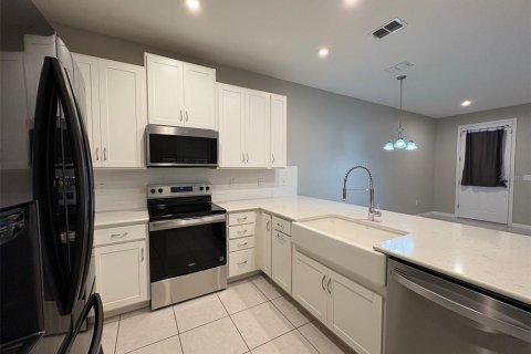 Touwnhouse à louer à Windermere, Floride: 3 chambres, 131.36 m2 № 2437390 - photo 7