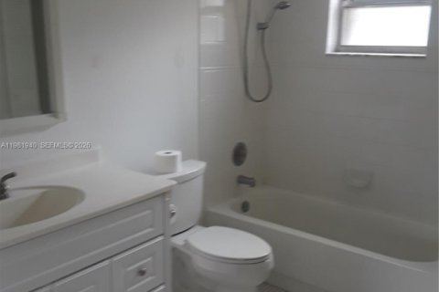 Condominio en alquiler en Pompano Beach, Florida, 1 dormitorio, 59.46 m2 № 2043221 - foto 6