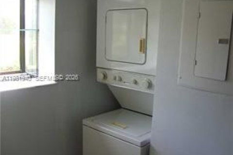 Condominio en alquiler en Pompano Beach, Florida, 1 dormitorio, 59.46 m2 № 2043221 - foto 4