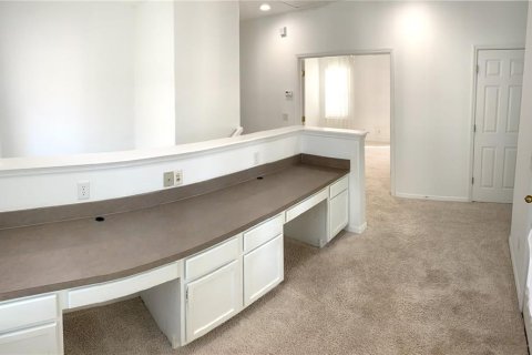 House in Orlando, Florida 4 bedrooms, 275.46 sq.m. № 1563951 - photo 24