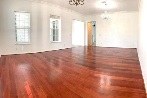 House in Orlando, Florida 4 bedrooms, 275.46 sq.m. № 1563951 - photo 10