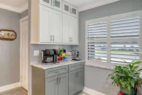 House in Sarasota, Florida 2 bedrooms, 95.13 sq.m. № 1510790 - photo 11